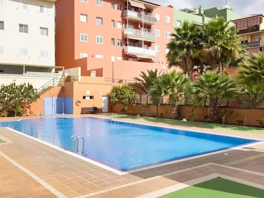 דירות קנדלריה Casa De La Madrina 0*,